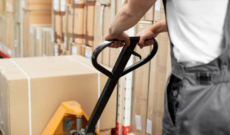 Evaluación de riesgos derivados de la manipulación manual de cargas, nuevo documento técnico del INSST